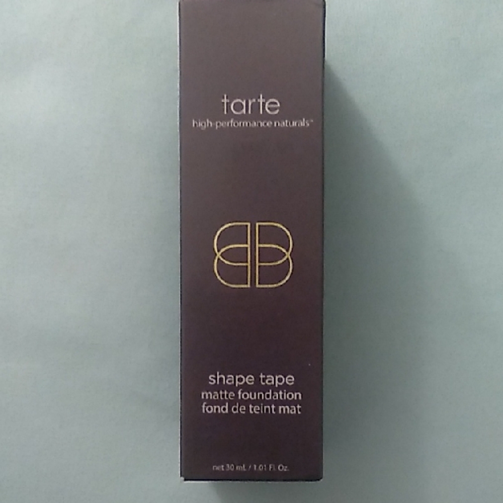 tarte Shape Tape Matte Foundation Medium. Brand New